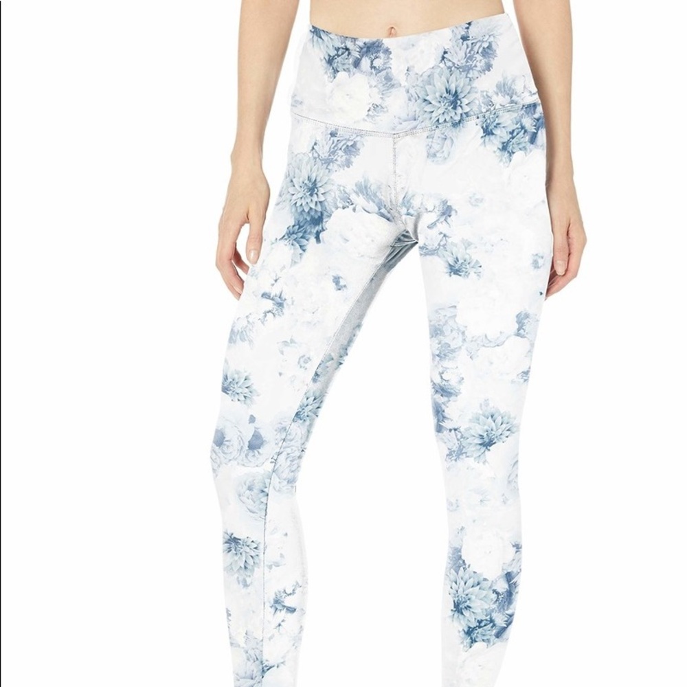 NWT Danskin High Waisted Ankle Leggings